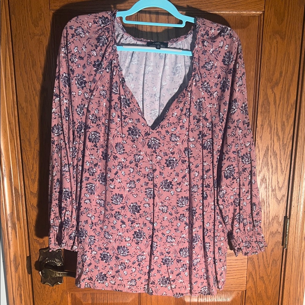 Women's Floral V-Neck Long Sleeve Top - Pink Floral